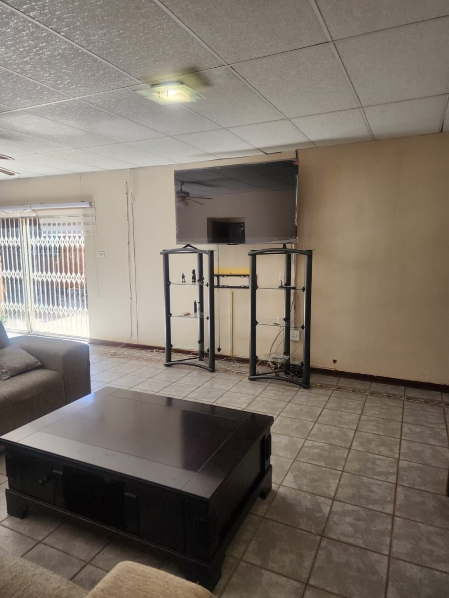 4 Bedroom Property for Sale in Stilfontein North West